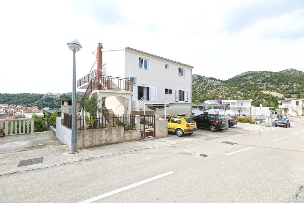 Apartmani Vini Хвар Экстерьер фото